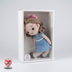 Boneka Rajut Amigurumi Karakter Anak Perempuan Baju Biru Kemasan Box Eksklusif
